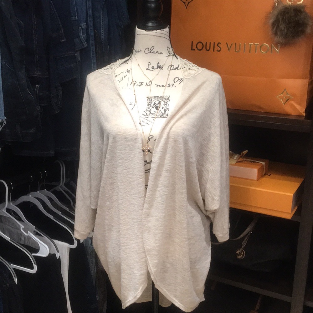 Cardigan sweater